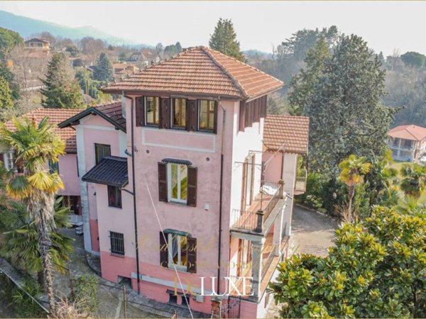 casa indipendente in vendita a Varese in zona Centro Città