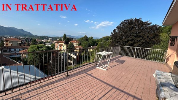 appartamento in vendita a Varese in zona Giubiano