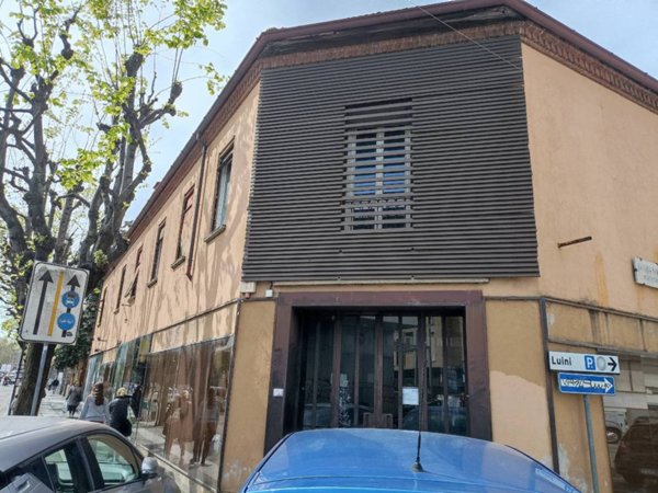 intera palazzina in vendita a Varese in zona Biumo