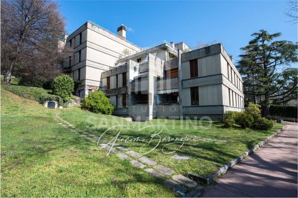 appartamento in vendita a Varese in zona Ippodromo