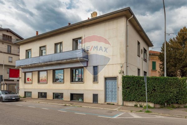 casa indipendente in vendita a Varese in zona Biumo