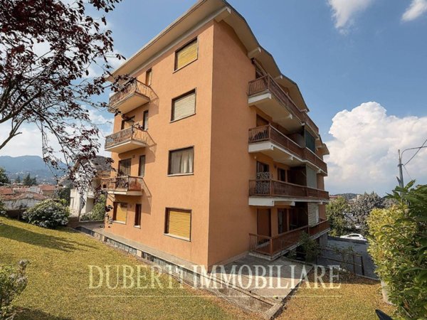 appartamento in vendita a Varese in zona Ippodromo