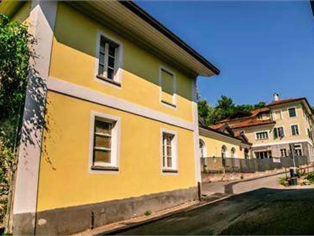 appartamento in vendita a Varese in zona Viale Belforte
