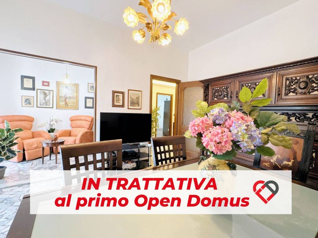 appartamento in vendita a Varese in zona Biumo