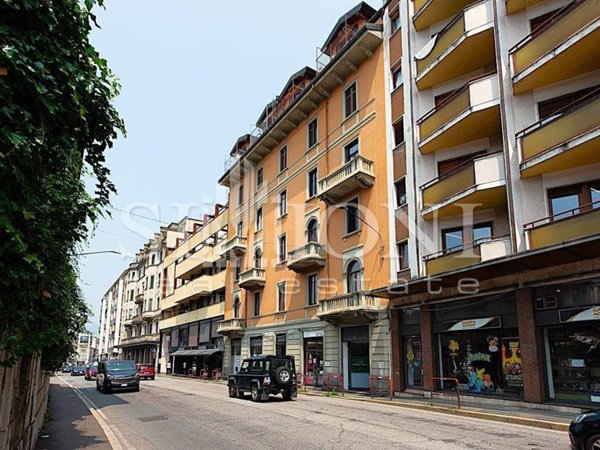 appartamento in vendita a Varese in zona Biumo