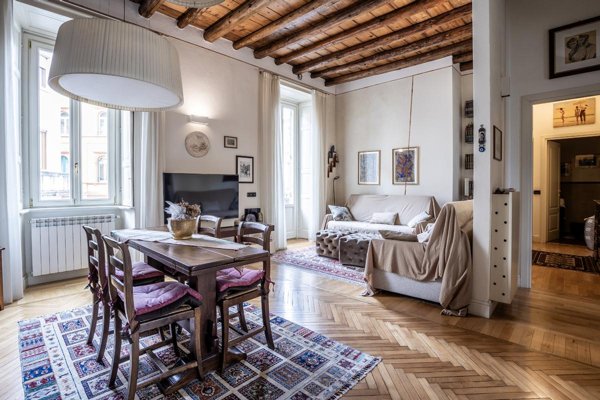 appartamento in vendita a Varese in zona Centro Città