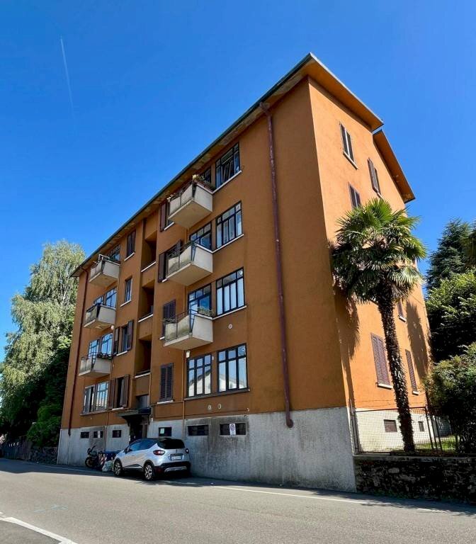 appartamento in vendita a Varese in zona Giubiano