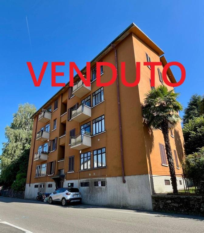 appartamento in vendita a Varese in zona Giubiano