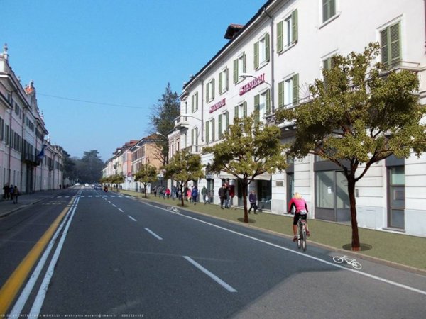 negozio in vendita a Varese in zona Biumo