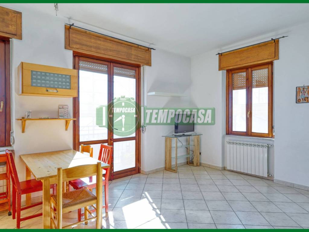 appartamento in vendita a Varese in zona Bizzozero