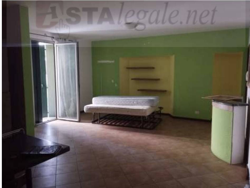 appartamento in vendita a Varese in zona Giubiano