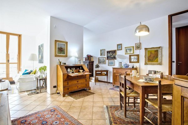 appartamento in vendita a Varese in zona Biumo