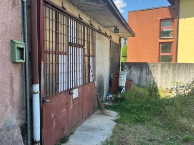 ufficio in vendita a Varese in zona Ippodromo