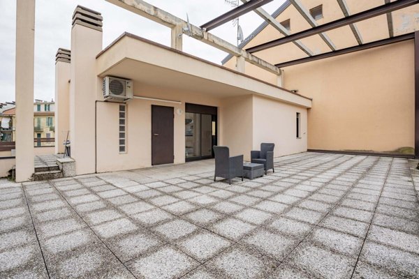appartamento in vendita a Varese in zona Centro Città