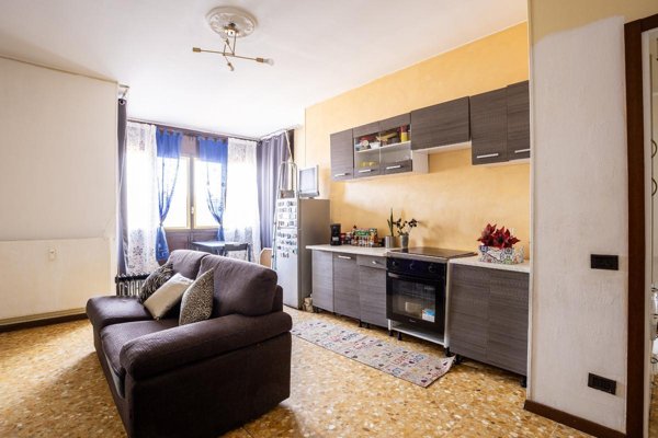 appartamento in vendita a Varese in zona Viale Belforte