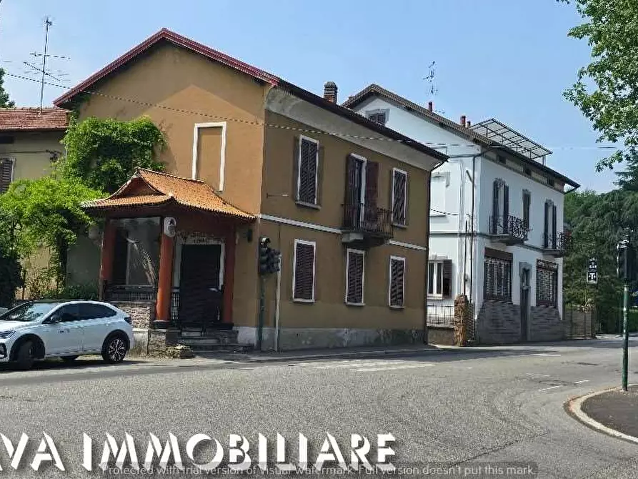 negozio in vendita a Varese in zona Ippodromo