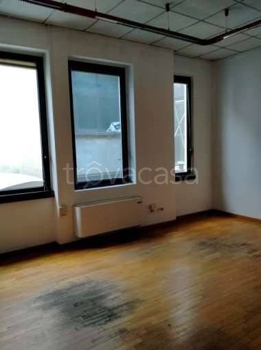 ufficio in vendita a Varese in zona Viale Belforte