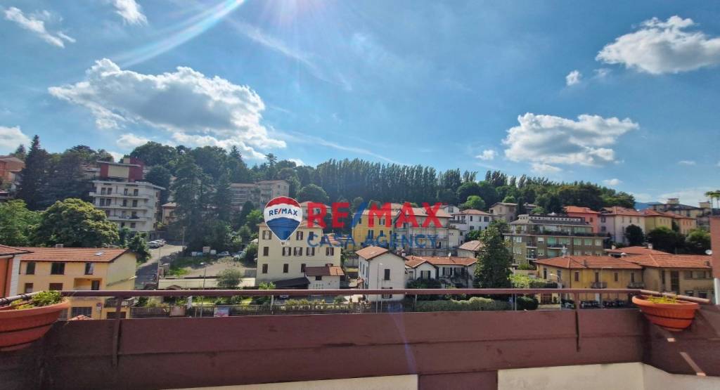 appartamento in vendita a Varese in zona Viale Valganna
