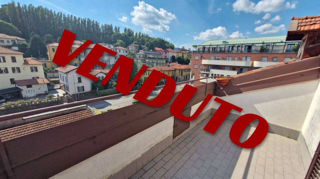 appartamento in vendita a Varese in zona Viale Valganna