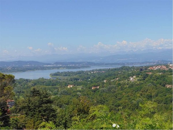 terreno edificabile in vendita a Varese in zona Gaggio