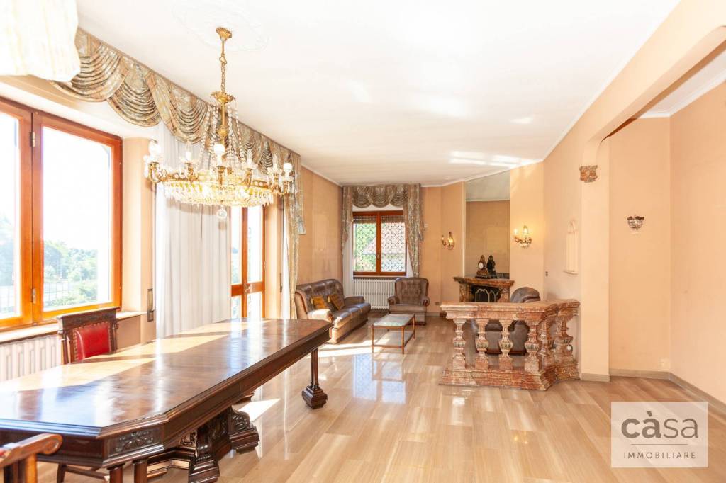 casa indipendente in vendita a Varese in zona Bosto