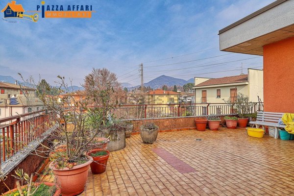 appartamento in vendita a Varese in zona San Fermo
