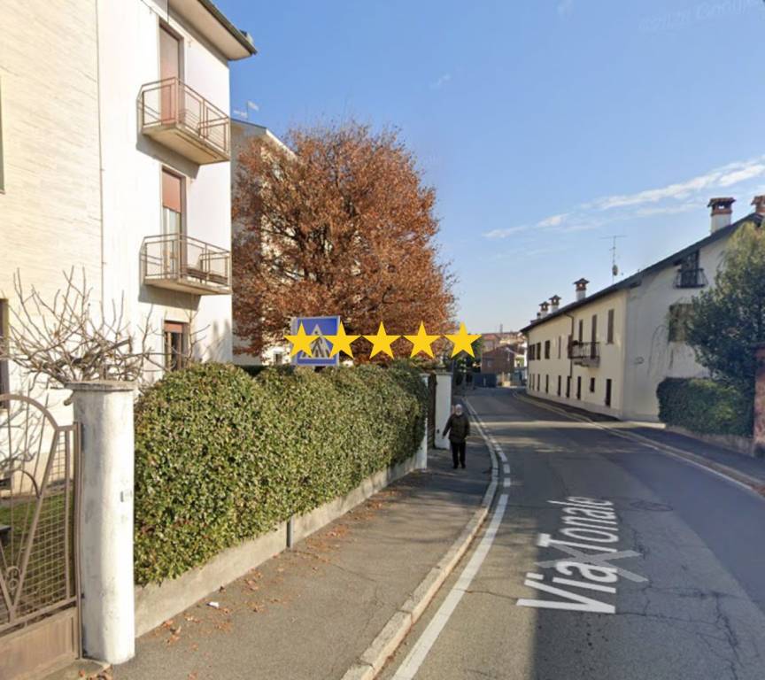appartamento in vendita a Varese in zona Giubiano