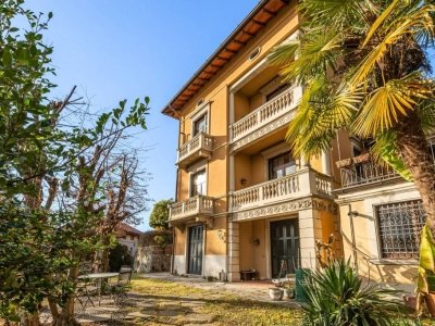 casa indipendente in vendita a Varese in zona Sant'Ambrogio
