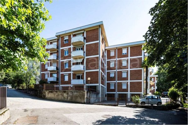 appartamento in vendita a Varese in zona Avigno