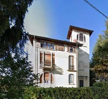 casa indipendente in vendita a Varese in zona Centro Città