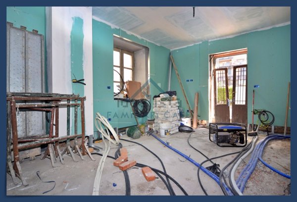 appartamento in vendita a Varese in zona Capolago