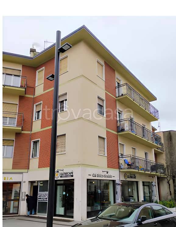 appartamento in vendita a Varese in zona Giubiano