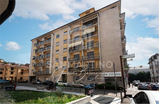 appartamento in vendita a Varese in zona Centro Città