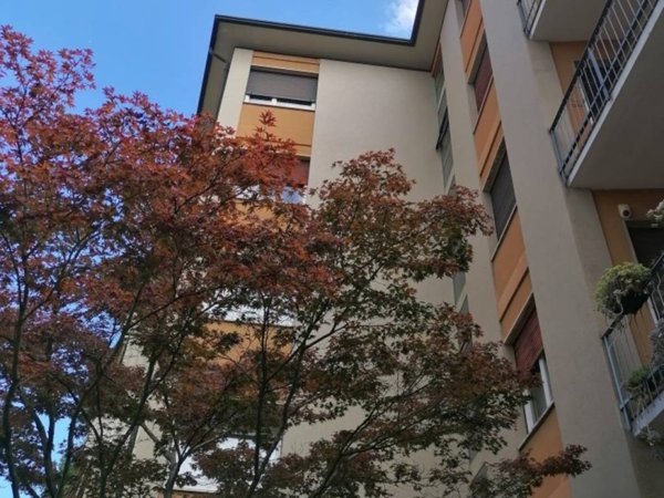 appartamento in vendita a Varese in zona Bizzozero
