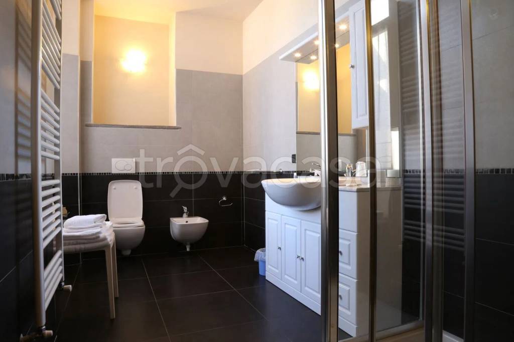 appartamento in vendita a Varese in zona Centro Città