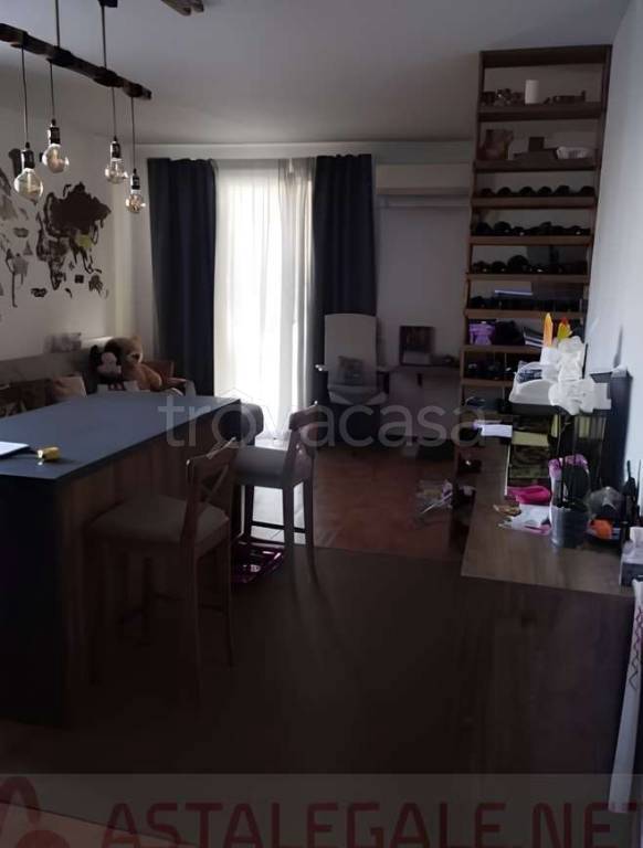 appartamento in vendita a Varese in zona Giubiano