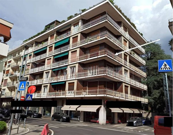 appartamento in vendita a Varese in zona Centro Città