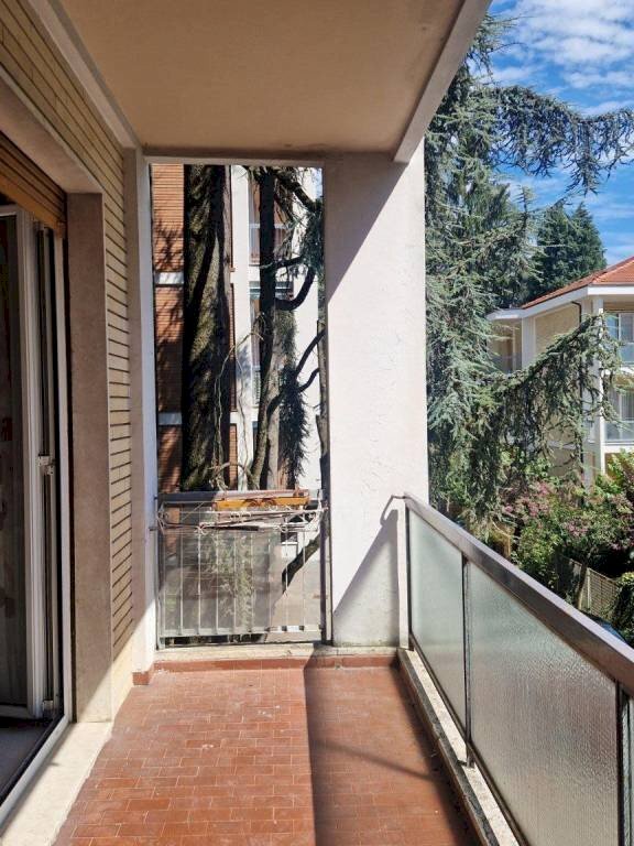 appartamento in vendita a Varese in zona Sant'Ambrogio