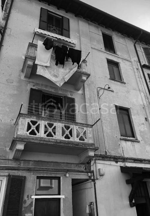 appartamento in vendita a Varese in zona Giubiano