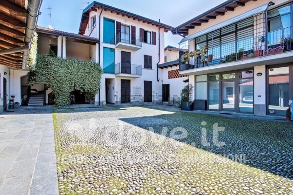 appartamento in vendita a Varese