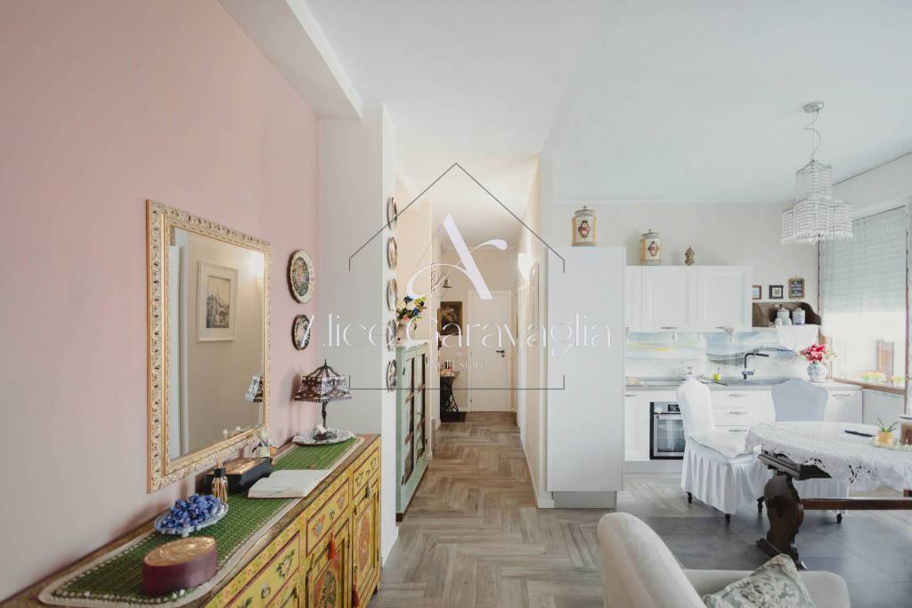 appartamento in vendita a Varese in zona Centro Città