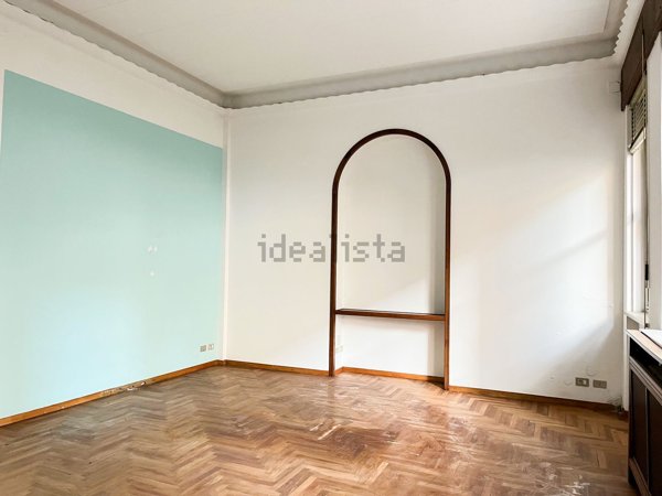 ufficio in vendita a Varese in zona Centro Città