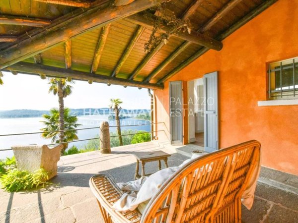 casa indipendente in vendita a Varese