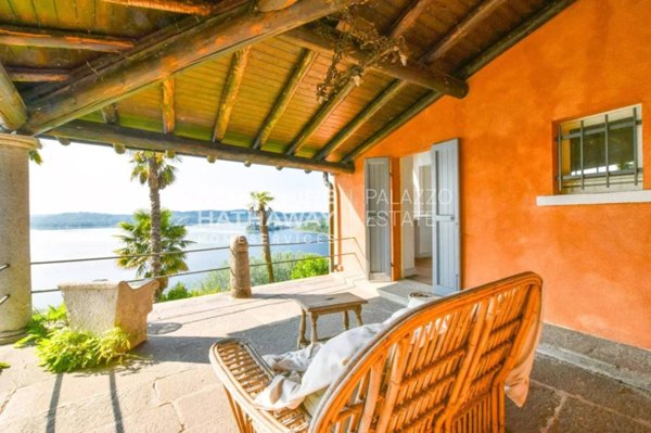 casa indipendente in vendita a Varese