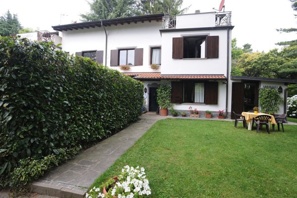 casa indipendente in vendita a Varese in zona Sant'Ambrogio
