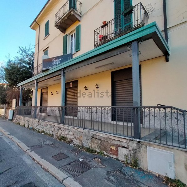 appartamento in vendita a Varese in zona Giubiano