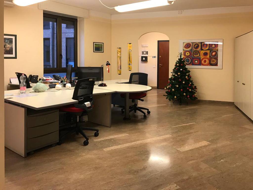 appartamento in vendita a Varese in zona Centro Città
