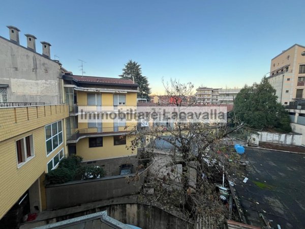 appartamento in vendita a Varese