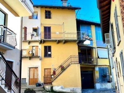 appartamento in vendita a Varese in zona Rasa di Varese