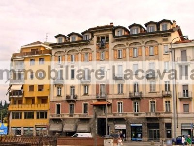 appartamento in vendita a Varese in zona Centro Città